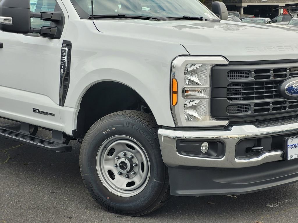 New 2026 Ford F250 XL w/ XL Chrome Package image 35