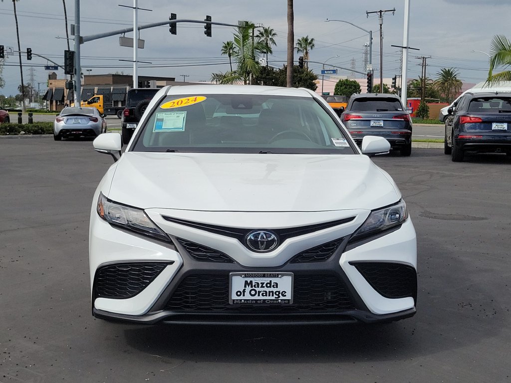 Used 2024 Toyota Camry SE FWD image 28