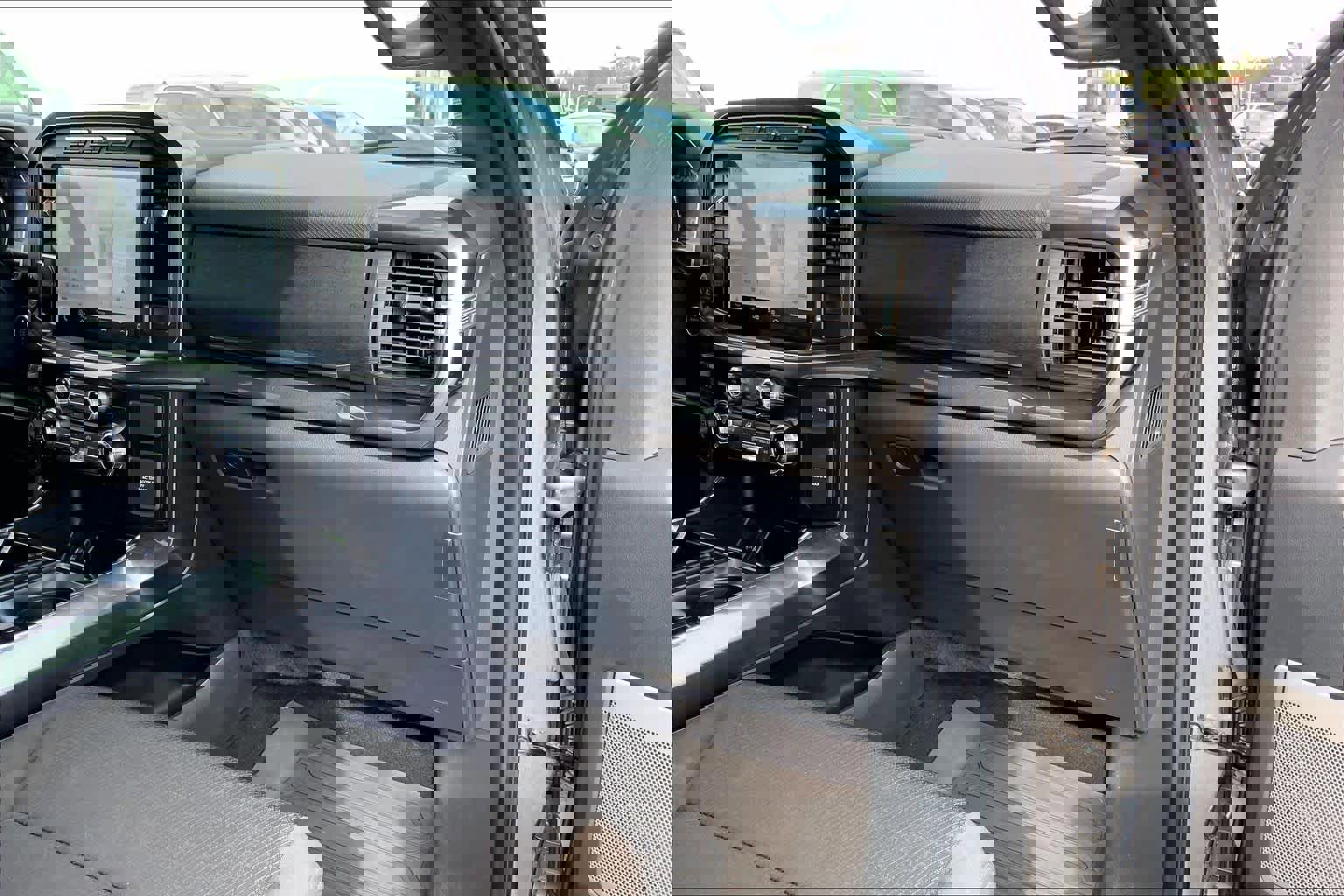 Certified 2023 Ford F150 XLT w/ Equipment Group 302A High image 18