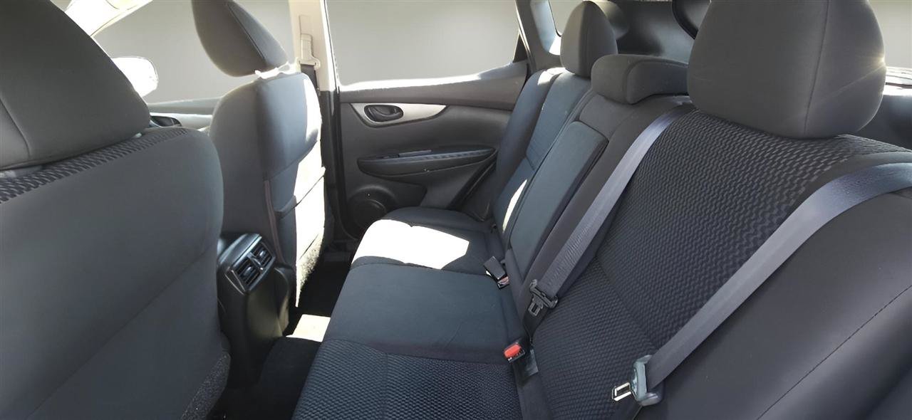 Used 2018 Nissan Rogue Sport S w/ S Appearance Package AWD/4WD image 22
