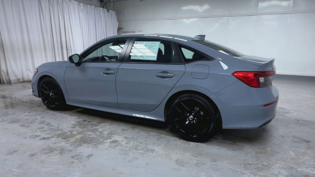 Used 2024 Honda Civic Sport image 6