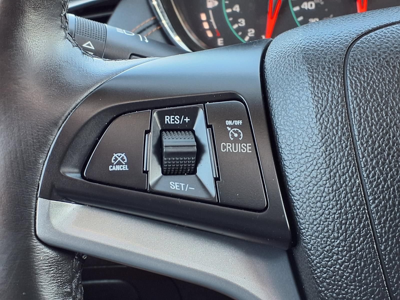 Used 2017 Chevrolet Trax Premier FWD image 28