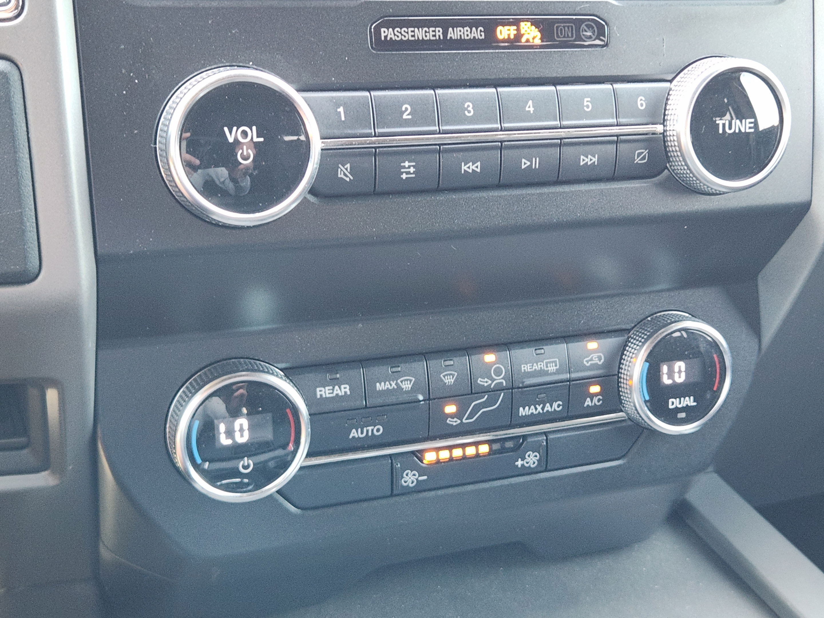 Used 2020 Ford Expedition XLT RWD image 14