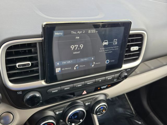 Certified 2025 Hyundai Venue SEL FWD image 10