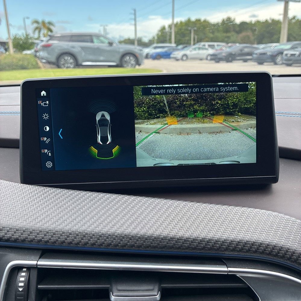 Used 2019 BMW i8 Coupe AWD/4WD image 17