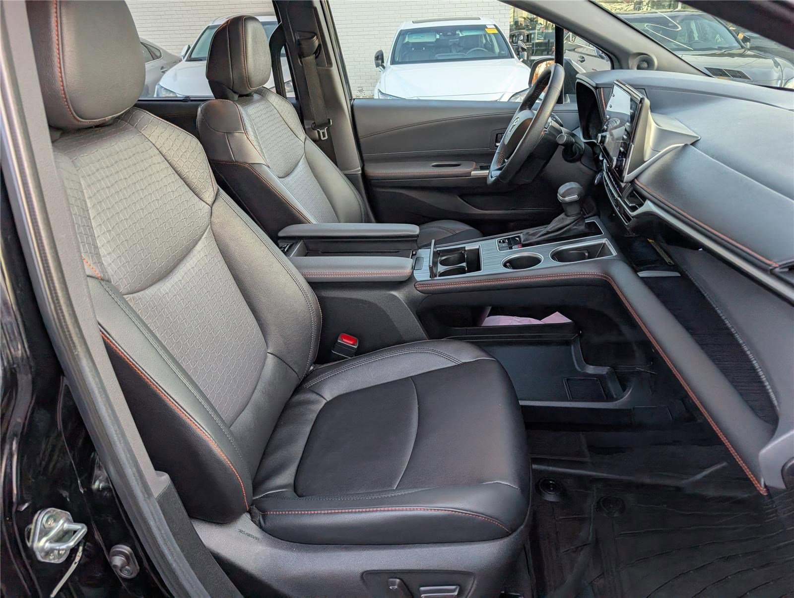 Used 2024 Toyota Sienna XSE w/ XSE Plus Package image 11