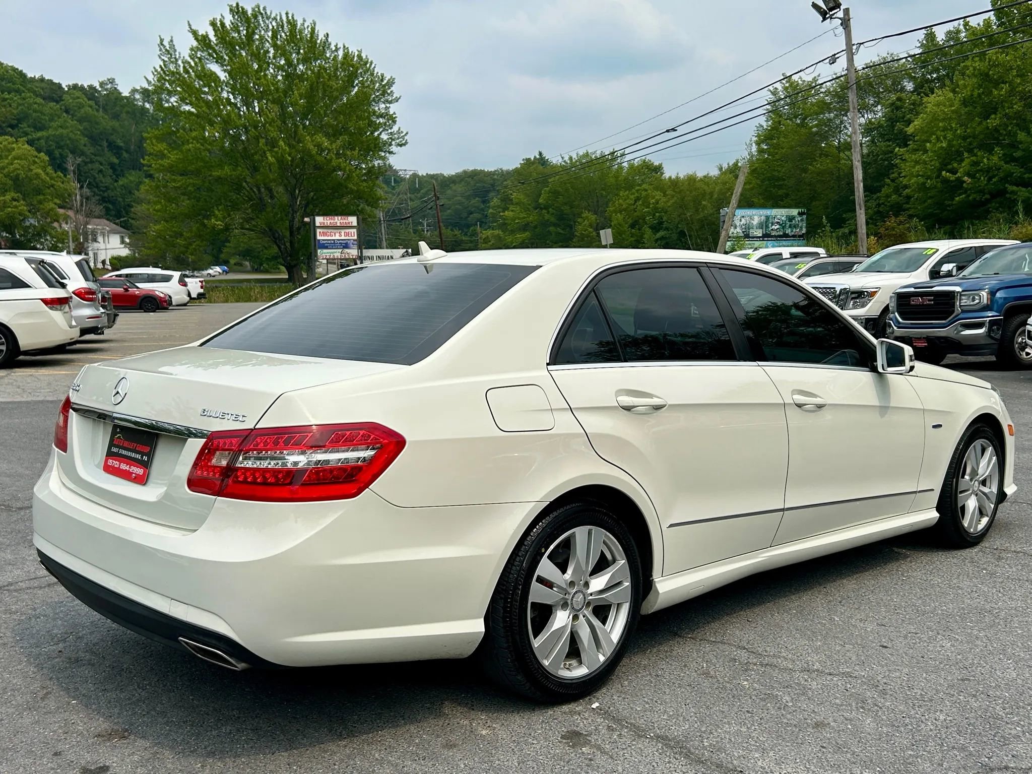 Used 2012 Mercedes-Benz E 350 BlueTEC Sedan image 8
