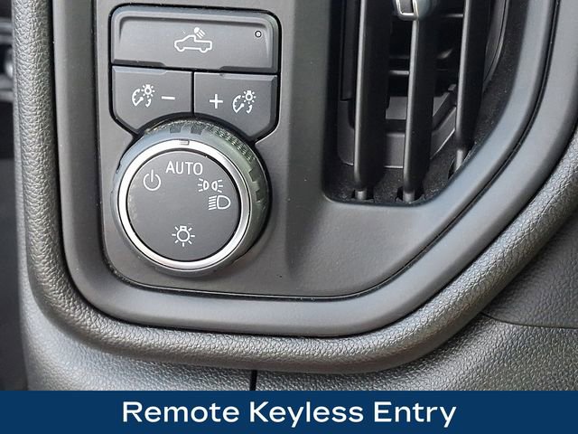 Used 2024 Chevrolet Silverado 1500 Custom AWD/4WD image 16