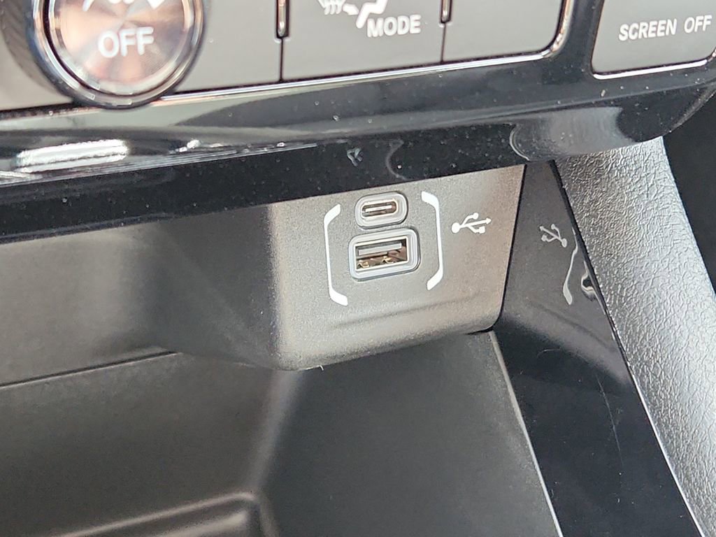 New 2026 Jeep Compass Latitude image 21