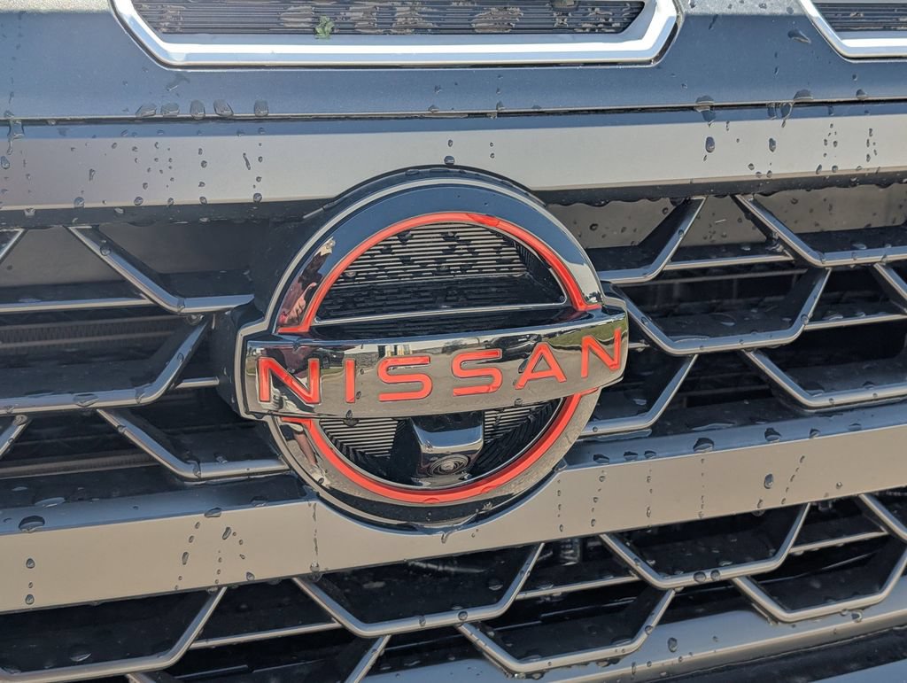 Used 2025 Nissan Frontier PRO-4X w/ Pro Convenience Package AWD/4WD image 5