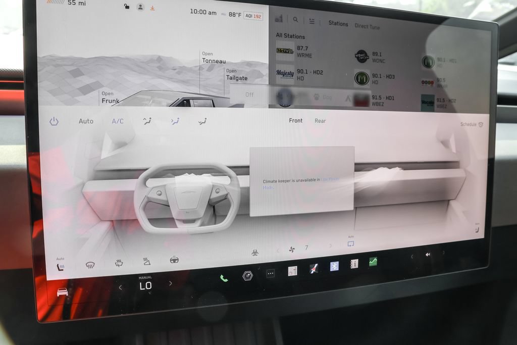 Used 2024 Tesla Cybertruck AWD Crew Cab image 21