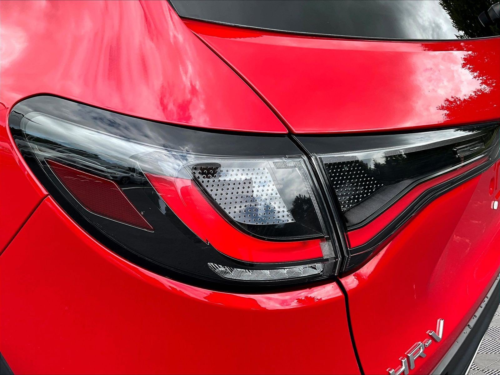Used 2025 Honda HR-V Sport image 23