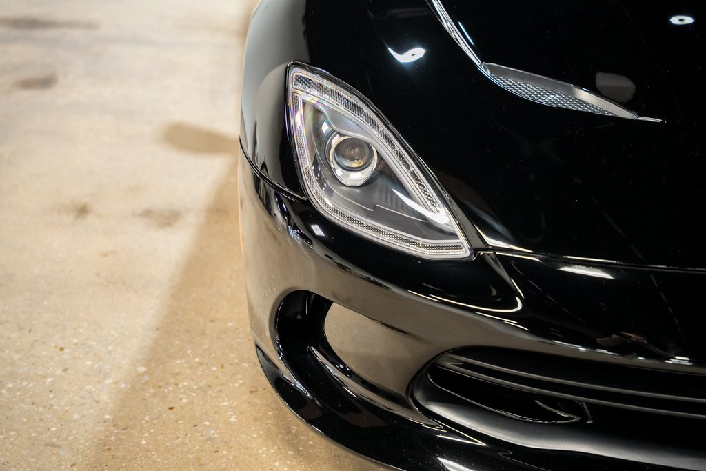 Used 2013 SRT Viper GTS w/ GTS Laguna Interior Pkg image 5