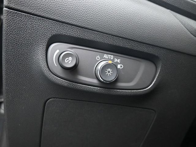 Used 2025 Buick Encore GX Preferred image 11