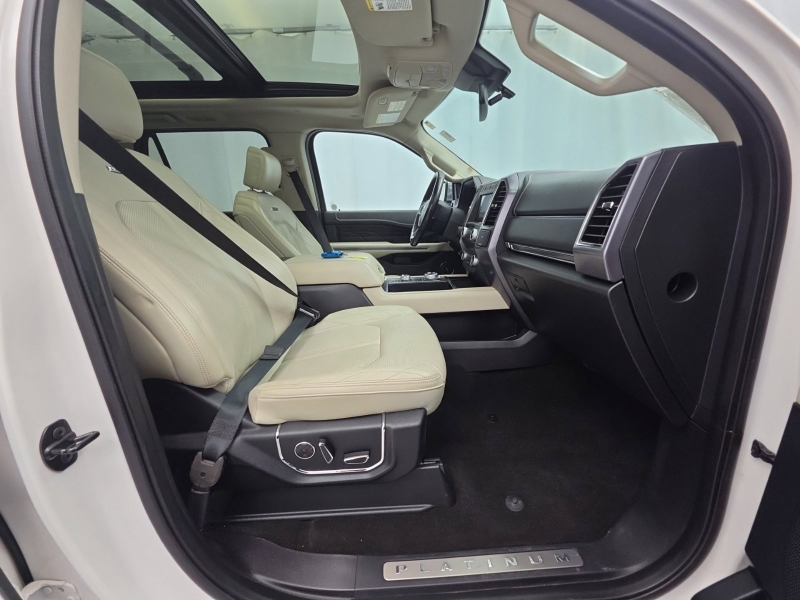 Used 2019 Ford Expedition Platinum AWD/4WD image 44