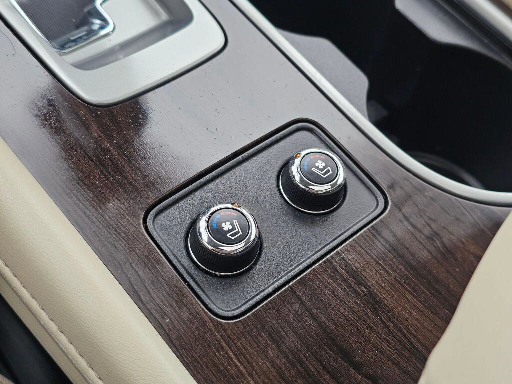 Used 2020 Nissan Murano Platinum image 39