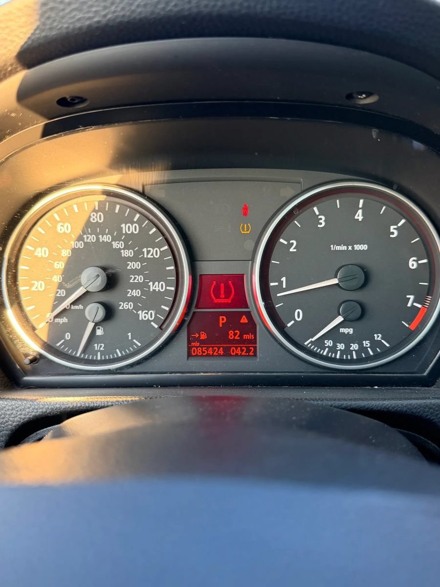 Used 2006 BMW 330xi Sedan AWD/4WD image 14