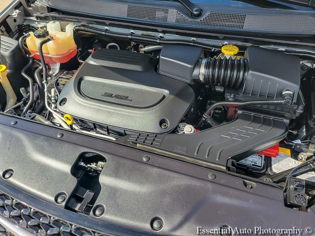 Certified 2023 Chrysler Pacifica Touring-L FWD image 30
