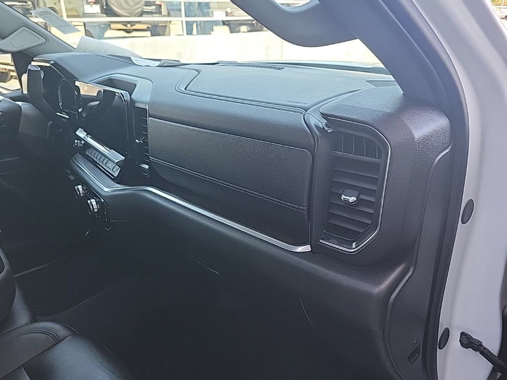 Used 2025 GMC Sierra 1500 SLT RWD image 43