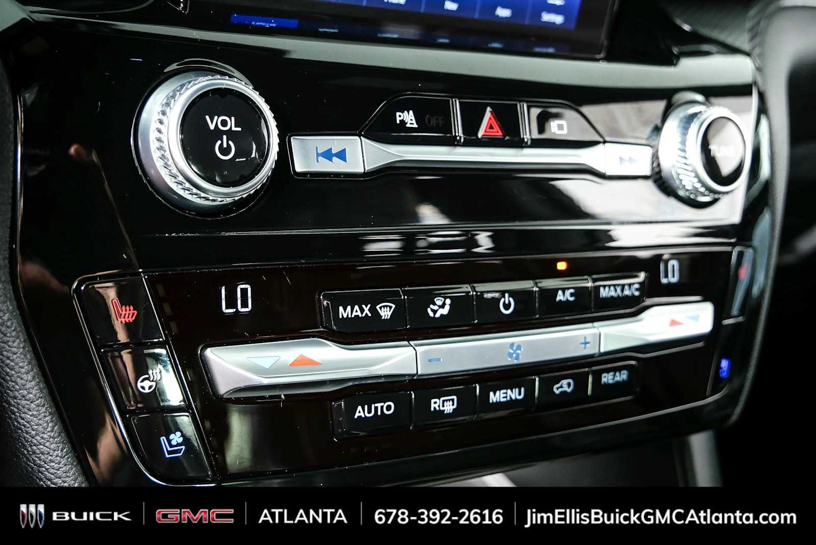 Used 2021 Ford Explorer ST w/ Equipment Group 401A AWD/4WD image 17