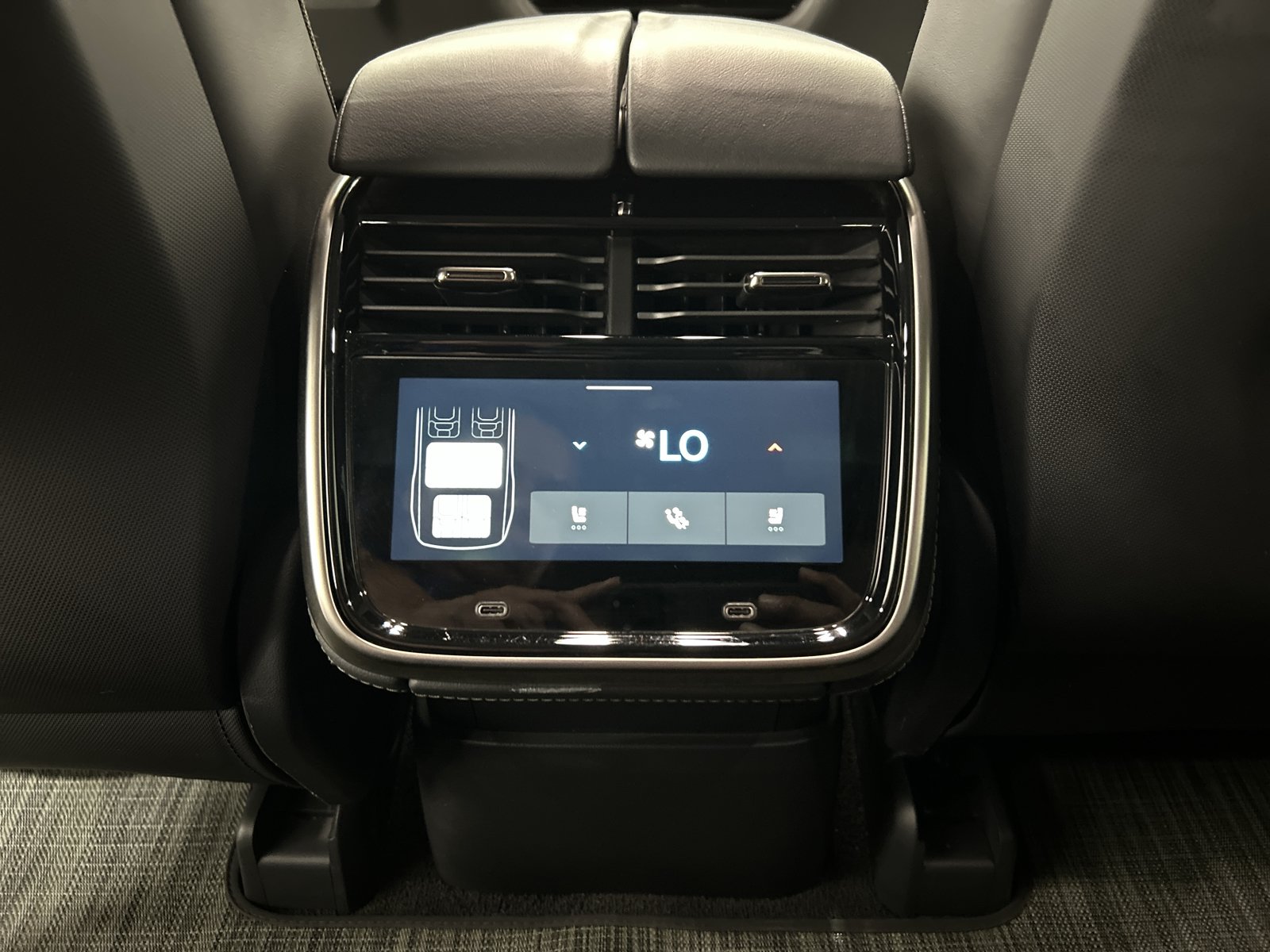 Used 2022 Rivian R1S Launch Edition AWD/4WD image 29