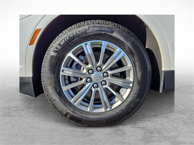 Used 2017 Cadillac XT5 Luxury w/ Driver Awareness Package image 8