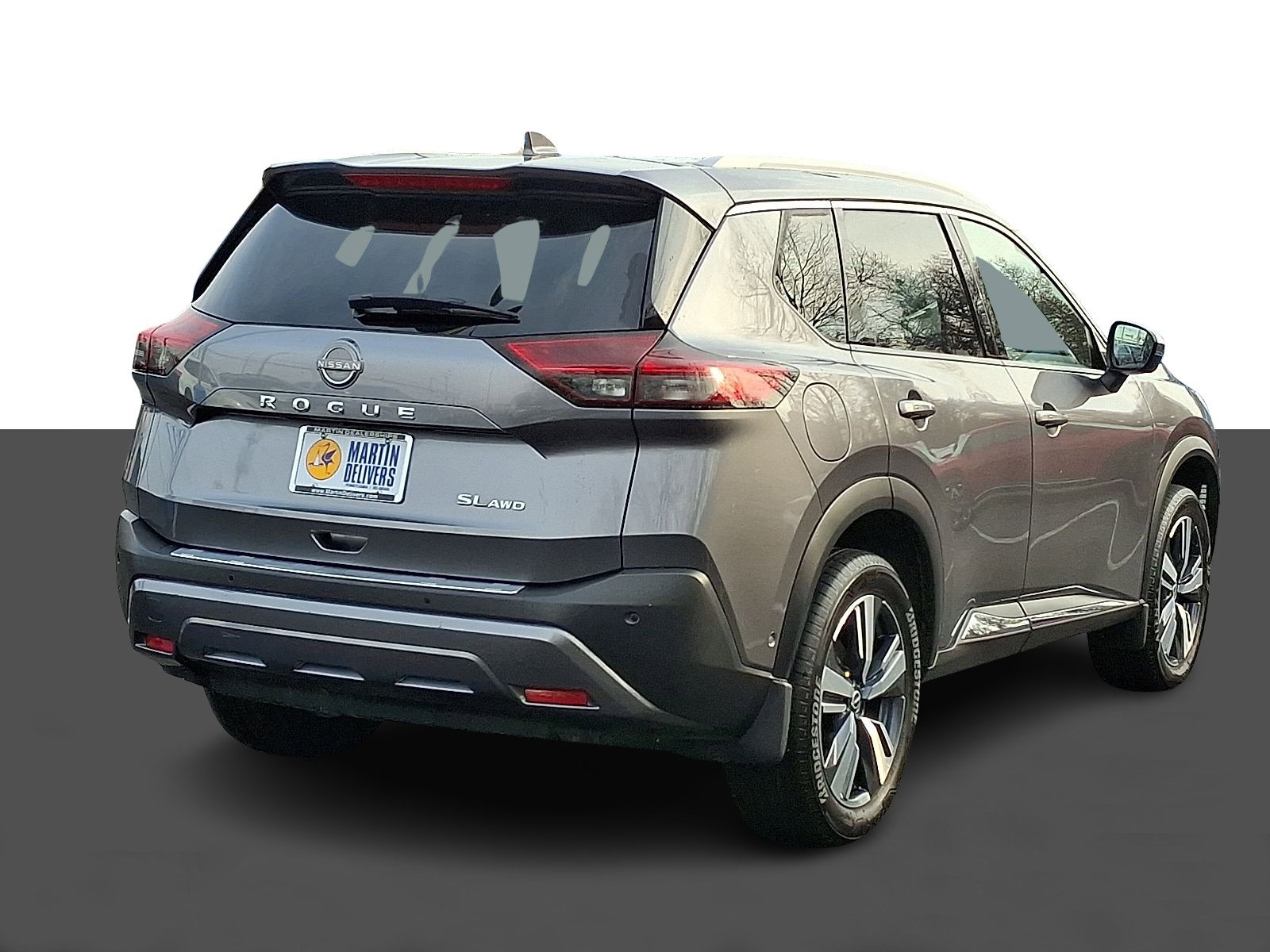 Used 2023 Nissan Rogue SL w/ SL Premium Package image 6