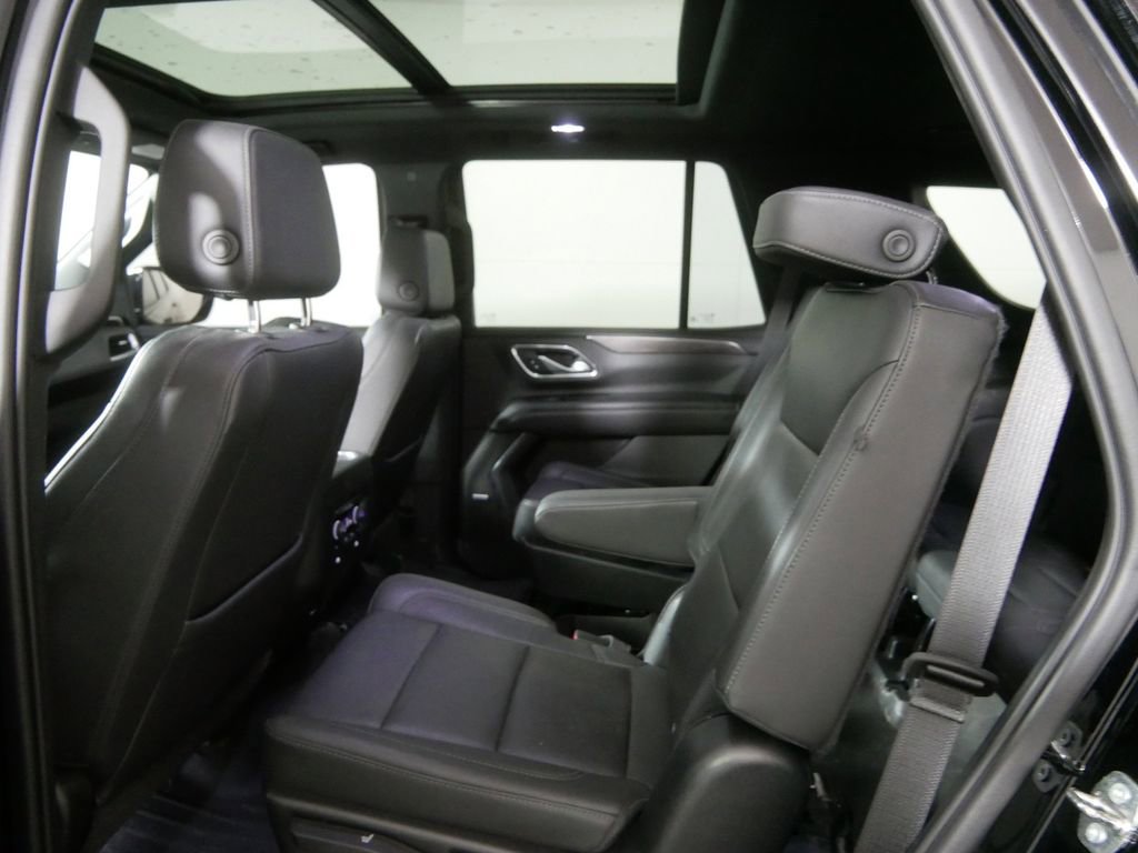 Used 2022 Chevrolet Tahoe Z71 w/ Luxury Package AWD/4WD image 21