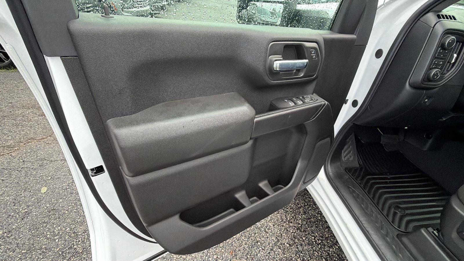 New 2026 Chevrolet Silverado 2500 Custom w/ Custom Value Package AWD/4WD image 13