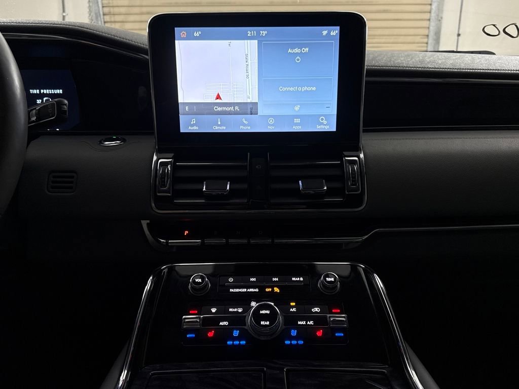Used 2020 Lincoln Navigator Reserve w/ Equipment Group 208A Reserve image 16