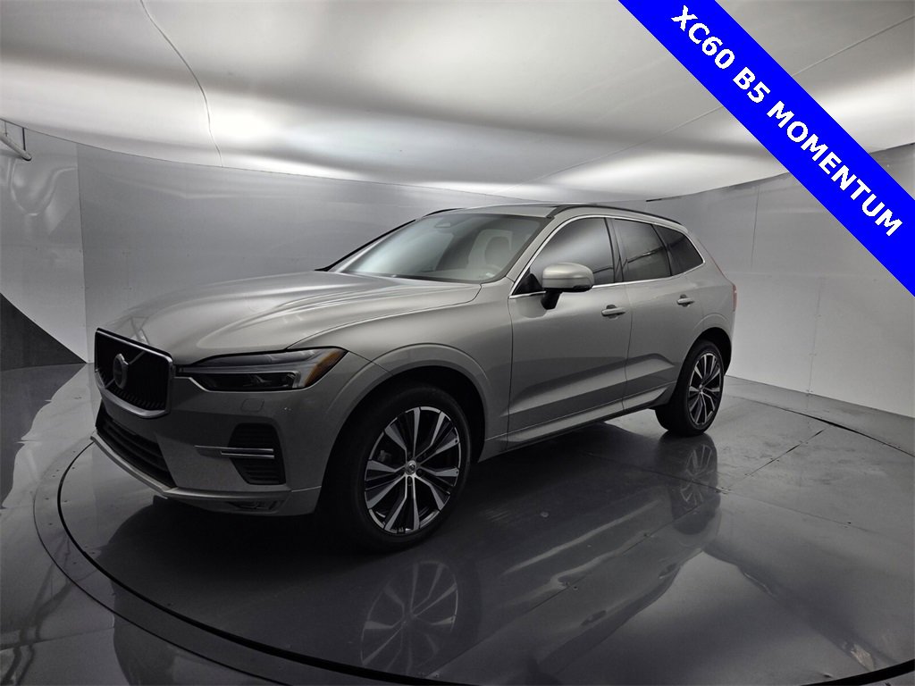 Used 2022 Volvo XC60 B5 Momentum image 9
