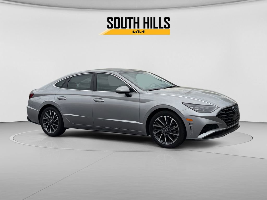Used 2023 Hyundai Sonata Limited w/ Cargo Package FWD image 7