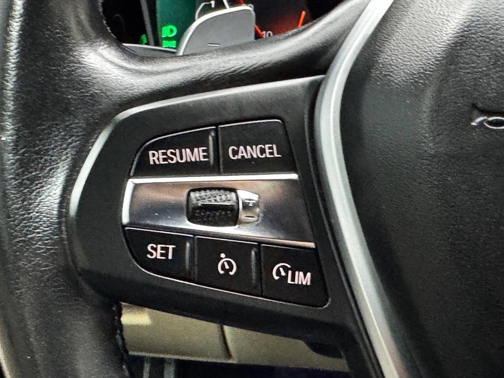 Used 2021 BMW 330i Sedan w/ Premium Package image 29