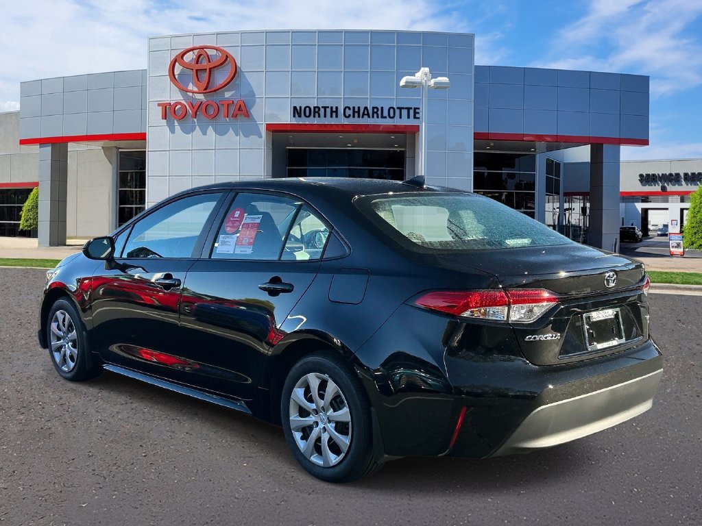 New 2027 Toyota Corolla LE FWD image 5
