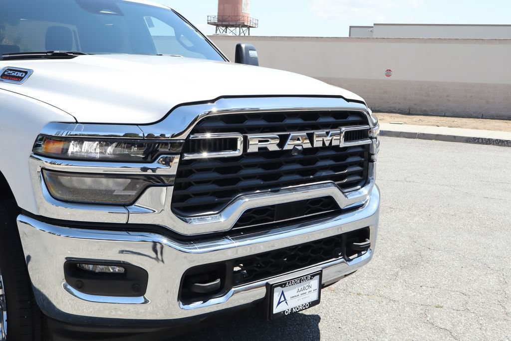 Used 2025 RAM 2500 Big Horn AWD/4WD image 9