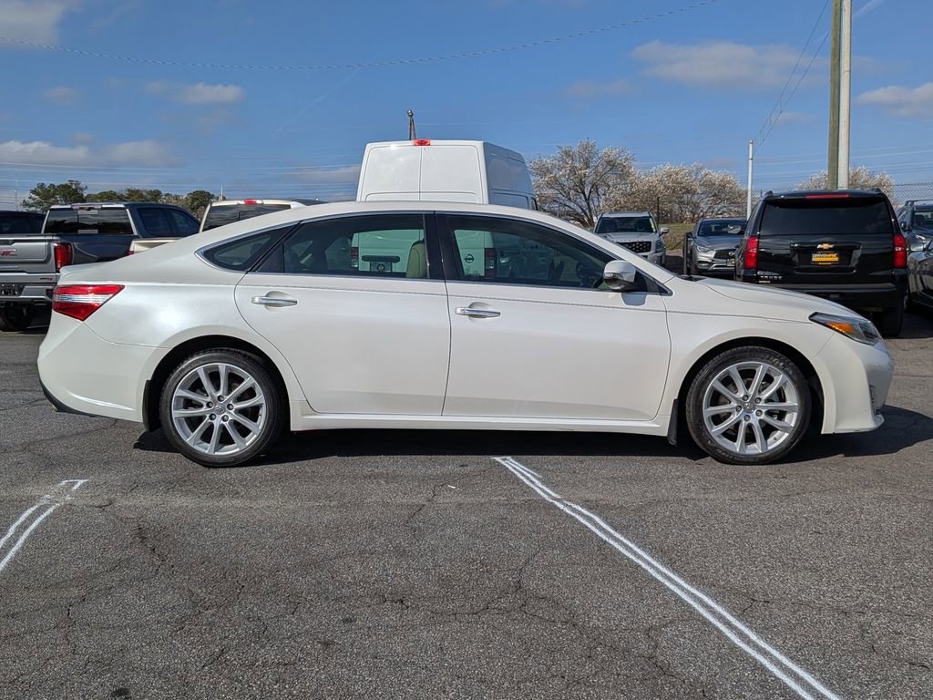 Used 2013 Toyota Avalon Limited FWD image 4