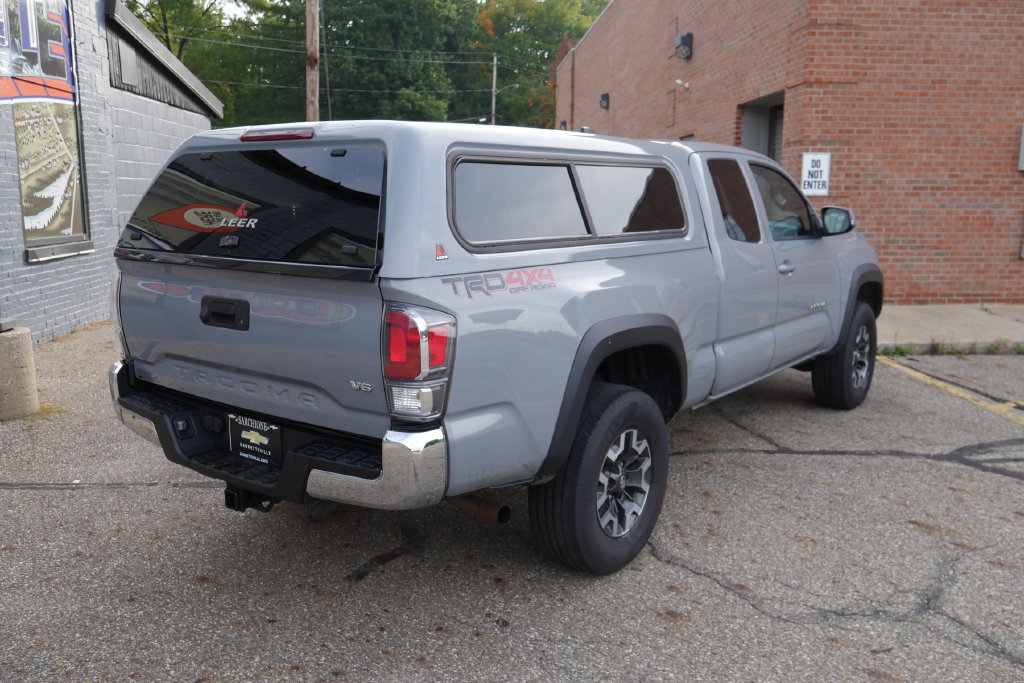 Used 2020 Toyota Tacoma TRD Off-Road AWD/4WD image 4