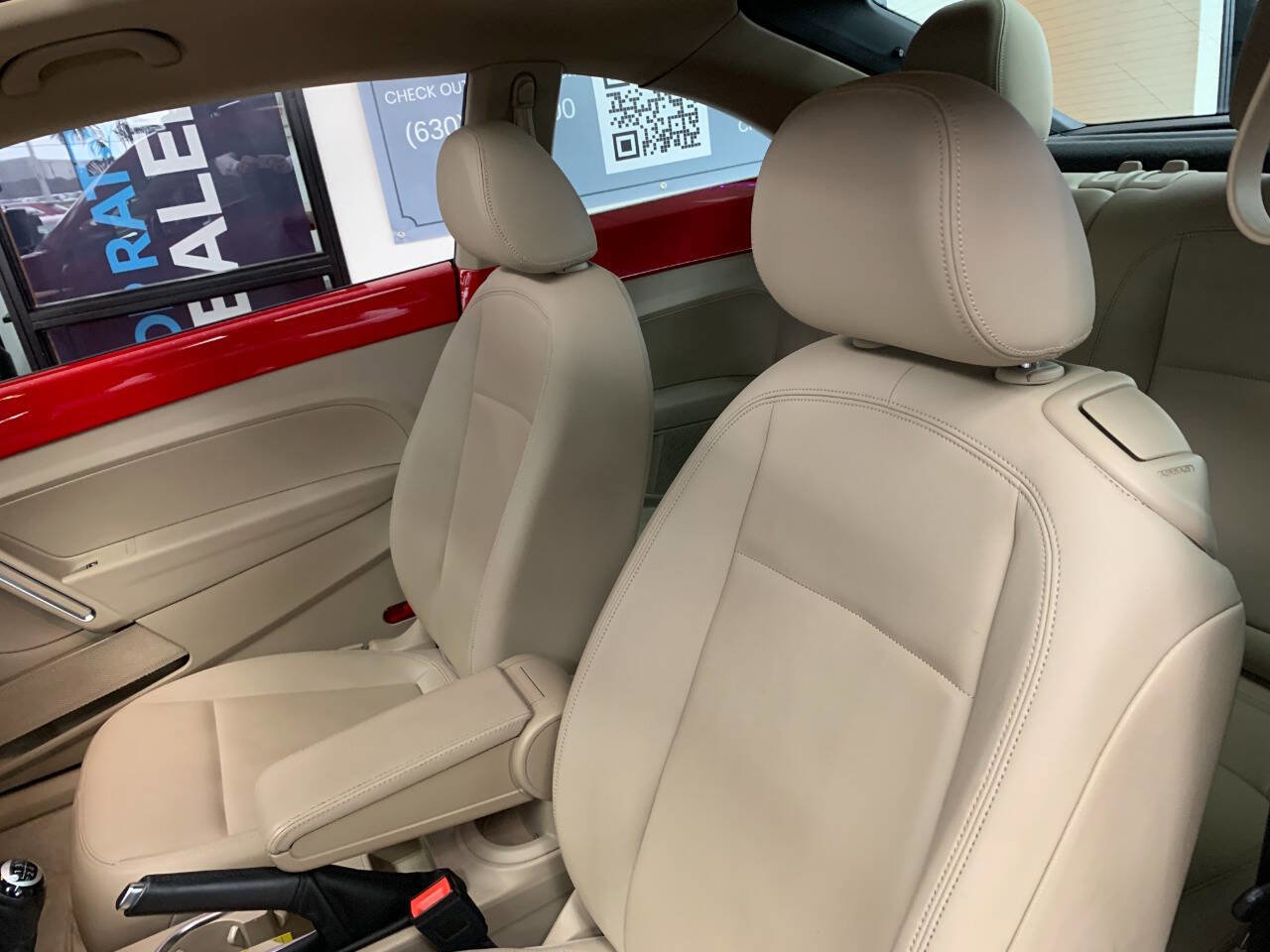 Used 2013 Volkswagen Beetle 2.5 image 11