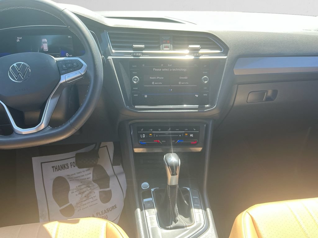 Used 2022 Volkswagen Tiguan SE FWD image 11