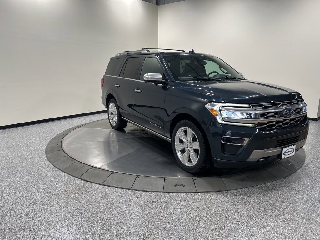 Used 2023 Ford Expedition Platinum image 4