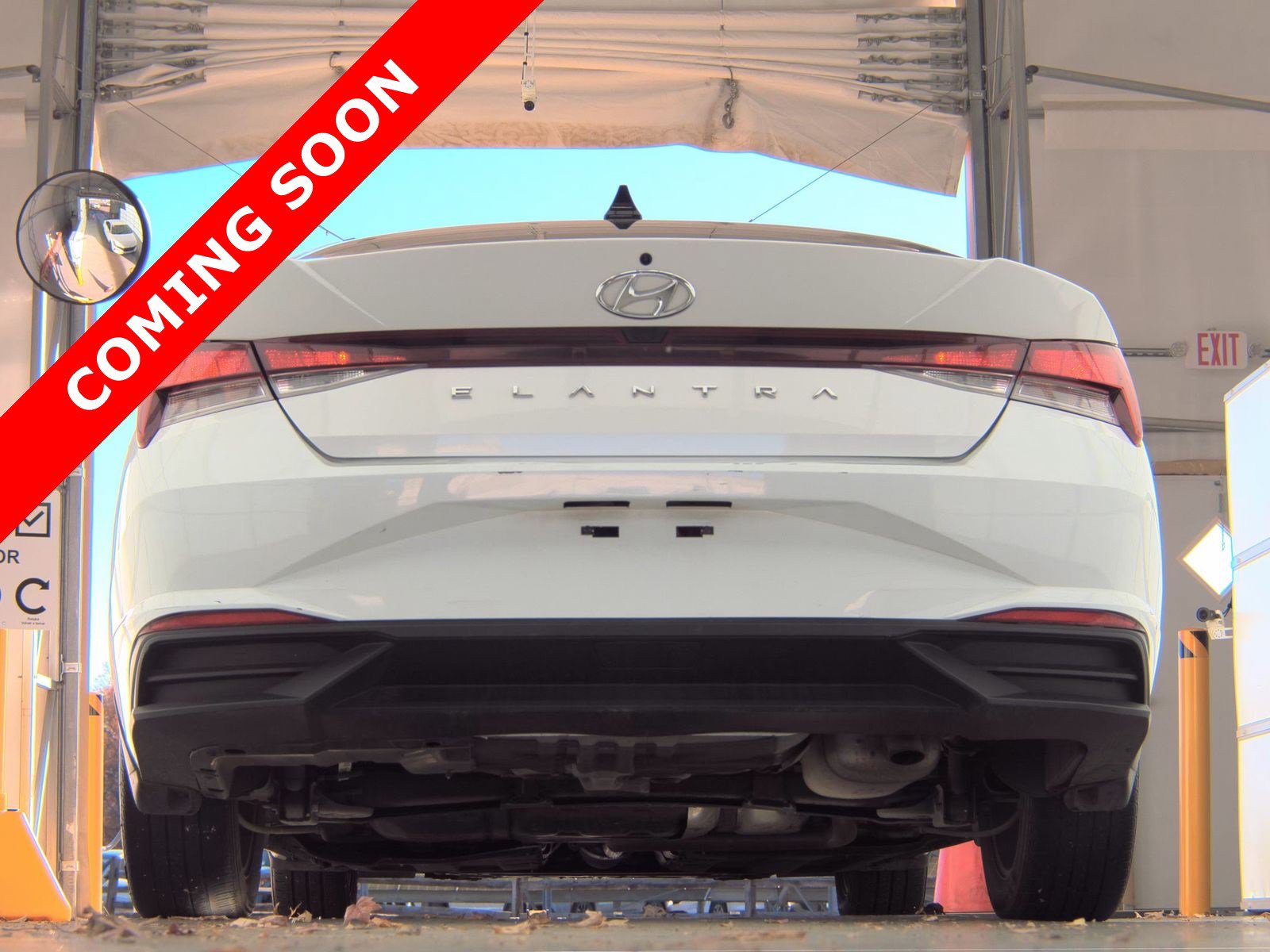 Used 2022 Hyundai Elantra SEL FWD image 4