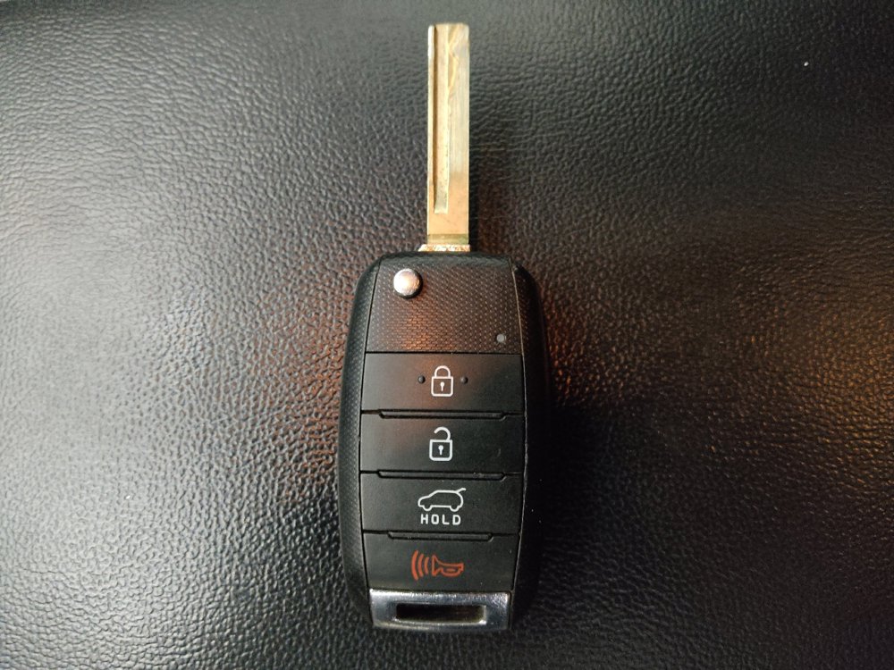 Used 2018 Kia Sorento LX image 32