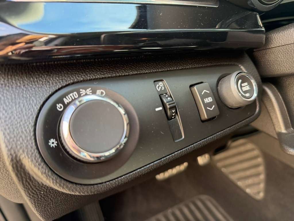Used 2017 Chevrolet SS image 12
