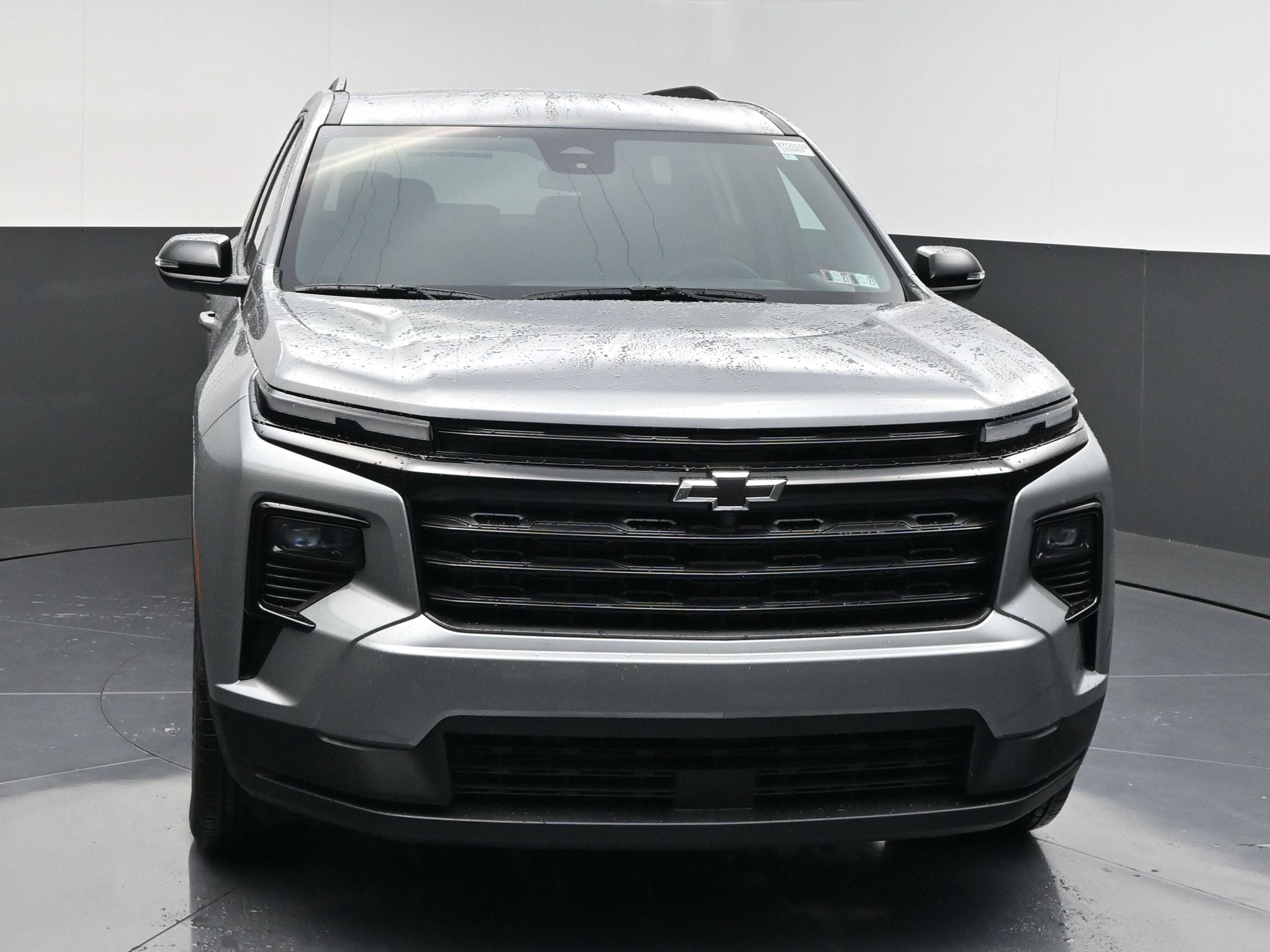 New 2027 Chevrolet Traverse LT w/ Midnight/Sport Edition AWD/4WD image 3