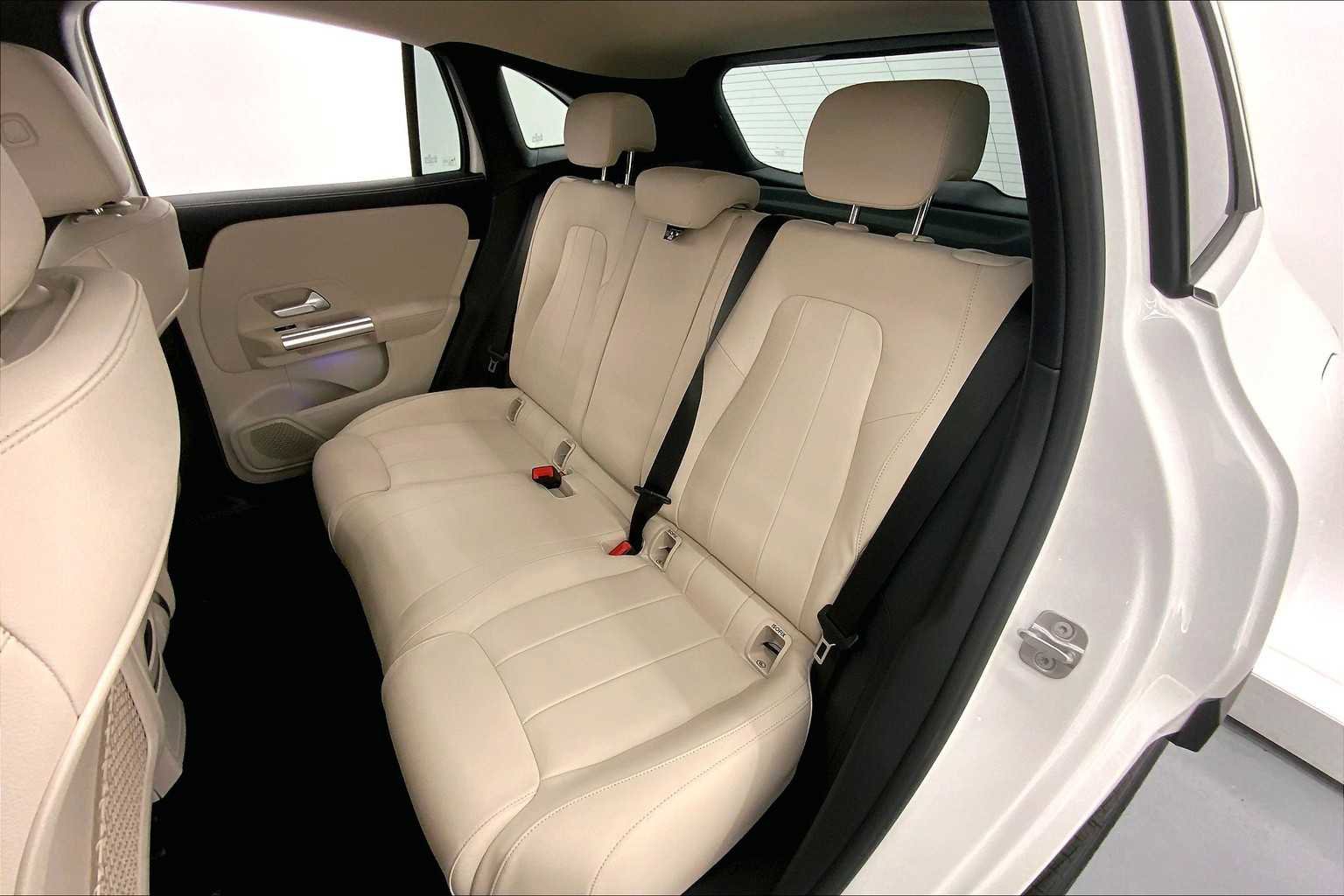 New 2026 Mercedes-Benz GLA 250 GLA 250 image 6