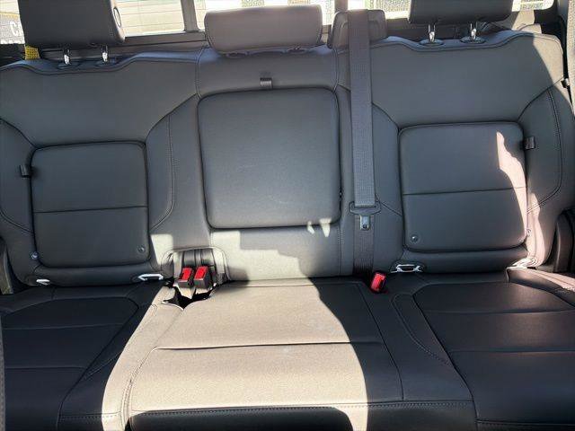 Used 2023 Chevrolet Silverado 2500 LT w/ Convenience Package image 20