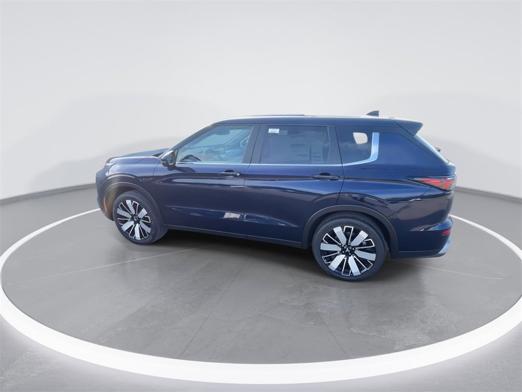 New 2025 Mitsubishi Outlander SE image 6