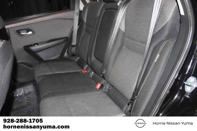 Used 2022 Nissan Rogue SV image 5