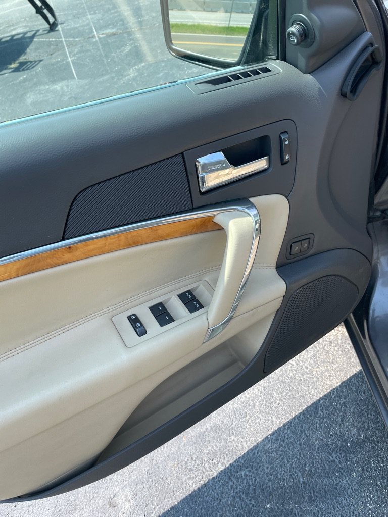 Used 2012 Lincoln MKZ AWD image 11