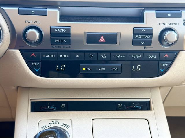 Used 2015 Lexus ES 350 w/ Premium Package FWD image 43